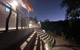 Vina Bungalow